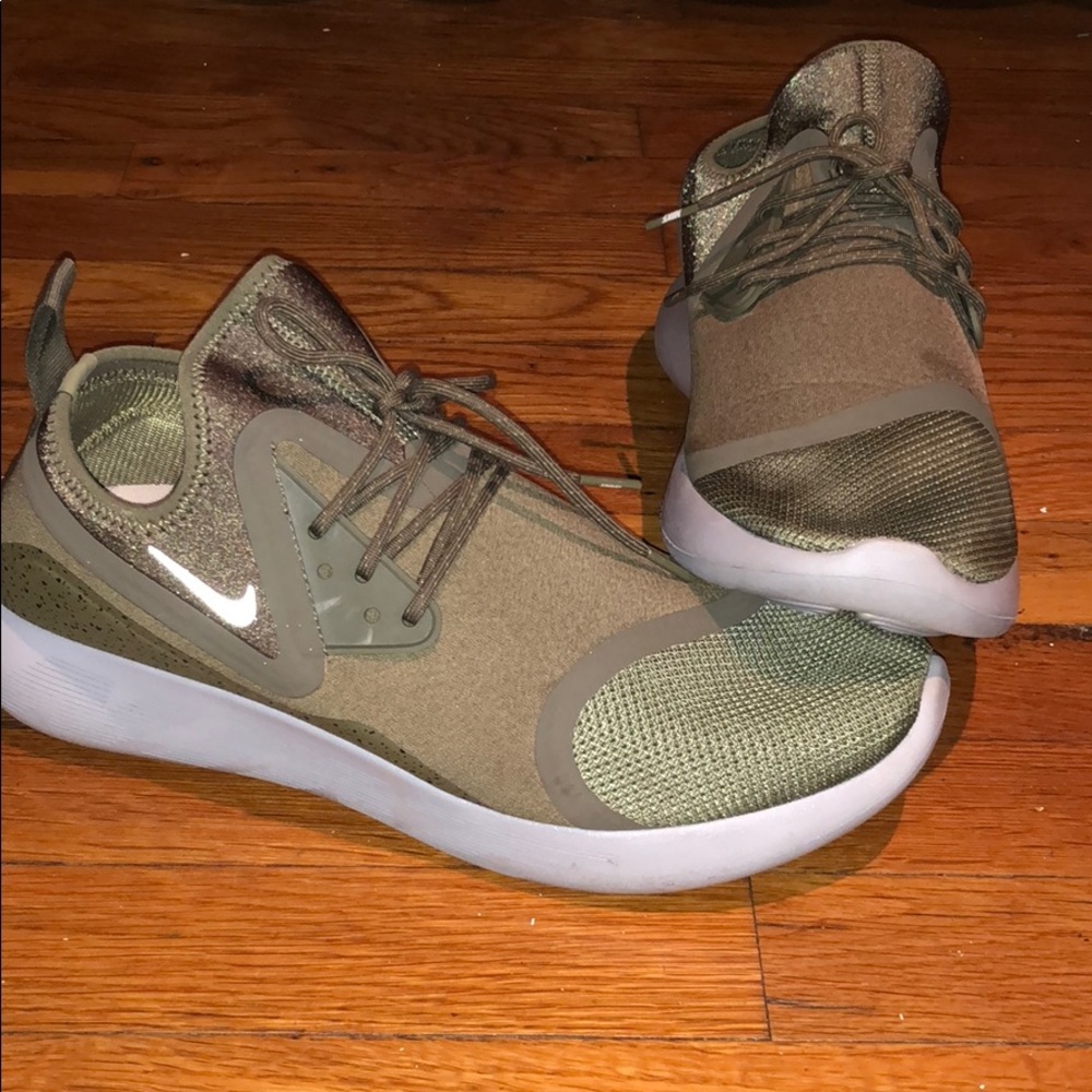 NIKE SPEED TRAINERS SNEAKERS